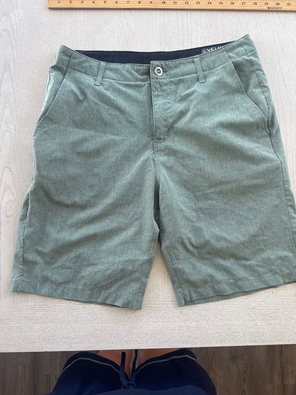 Volcom Surf and Turf Green Chino Hybrid Shorts Mens Size 33